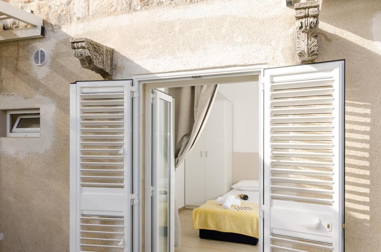 Apartment And Room Kapelica Dubrovnik Exterior foto